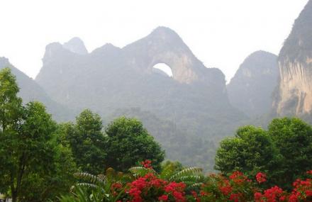 桂林月牙山