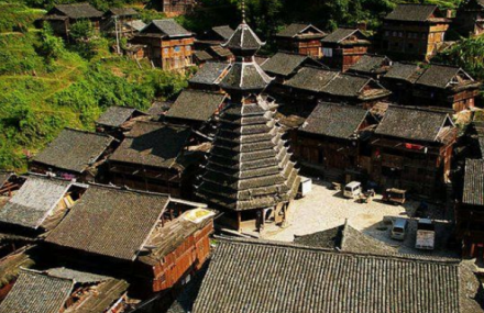 黔东南银潭侗寨