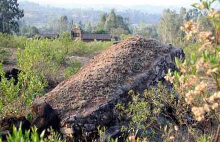 黔东南何腾蛟墓