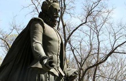 北京塞万提斯像