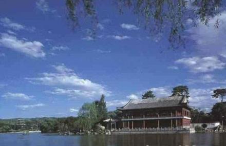 乌鲁木齐雷鸣山庄