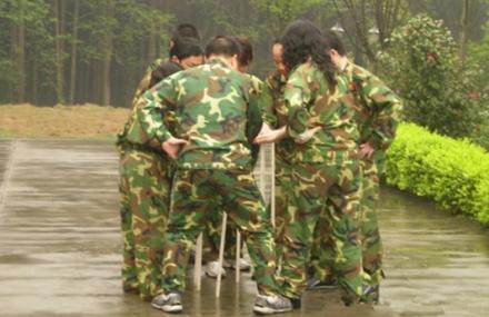 成都花水湾名人户外中心真人CS野战