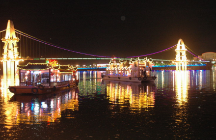 杭州钱塘江夜游