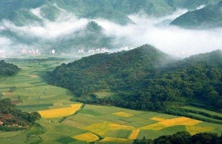 绍兴覆卮山度假村滑草场