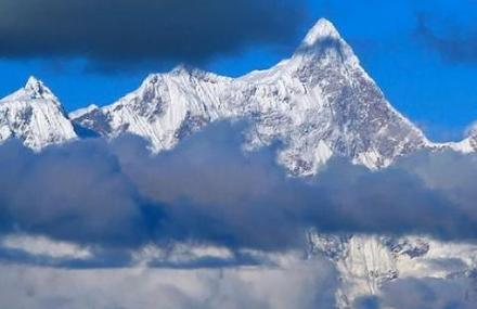 林芝南迦巴瓦峰