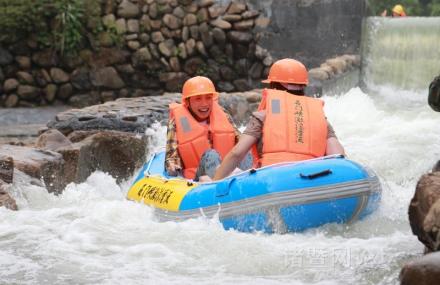 绍兴西源峡谷奇幻漂流