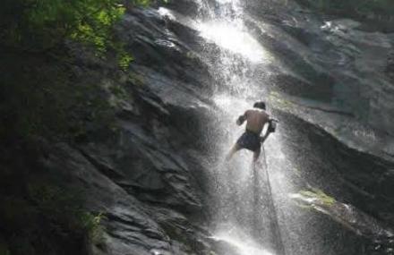 武汉东湖小天池CS野战