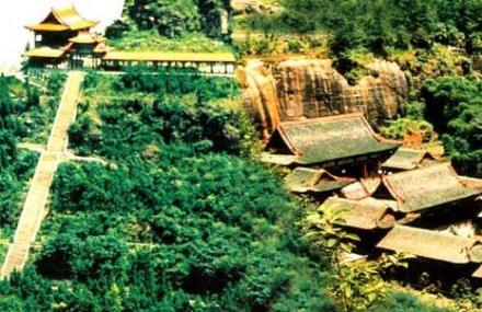 南充读书岩石刻