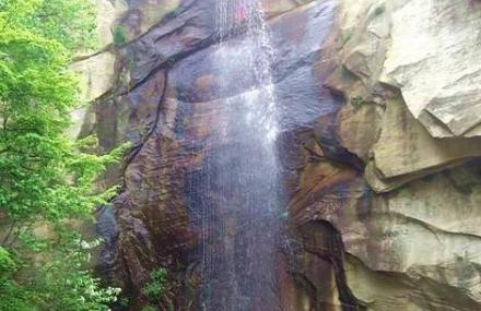 北京乐仙瀑垂绵潭