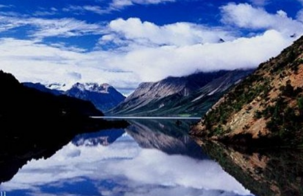 日喀则曲典尼玛观相湖