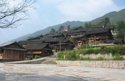 黔东南青曼苗寨