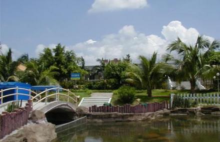 赤峰热水塘温泉