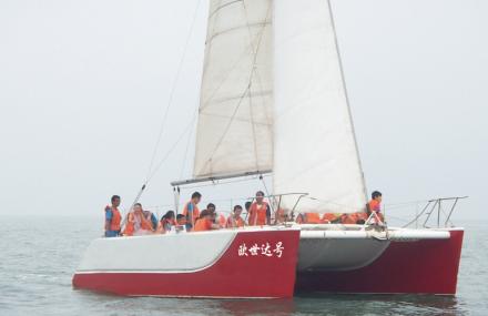 北海观光双体帆船