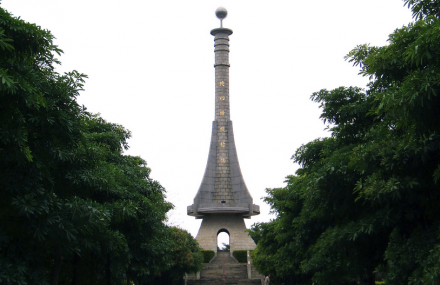 广州北回归线广州标志塔