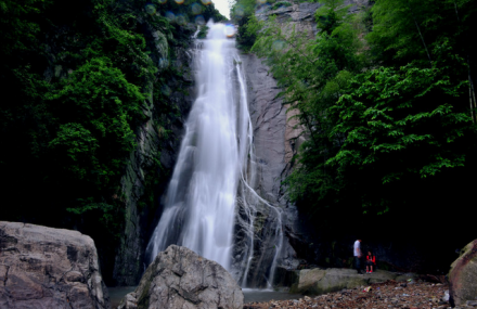 宁波白水冲瀑布