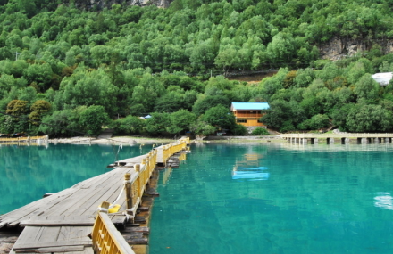 林芝巴松措漂流