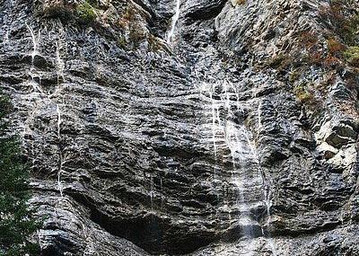 阿坝州九寨沟国家地质公园剑岩景区剑岩悬泉