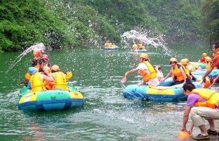 北京怀柔白河湾漂流