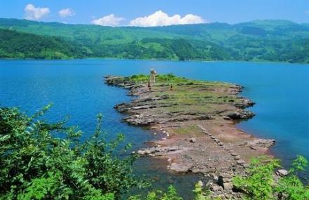 齐齐哈尔半山湖风景区