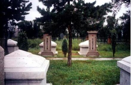 株洲罗哲烈士墓