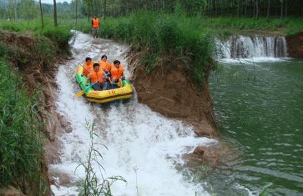 济宁孔子圣地尼山漂流