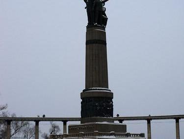 武汉防洪纪念碑