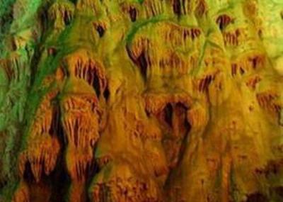 黔东南新桥聋子河大溶洞