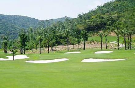 三亚亚龙湾高尔夫球场
