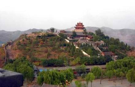 承德僧冠峰