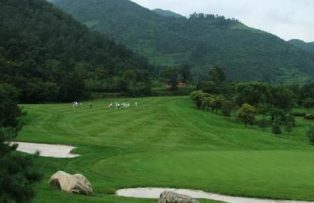 西安亚建高尔夫球场