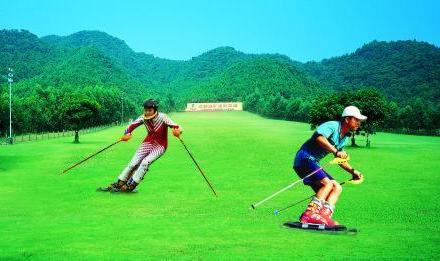 清远清新温矿泉滑草场