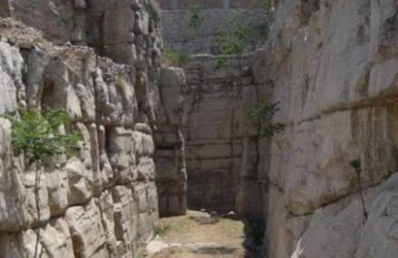 济南双乳山汉墓