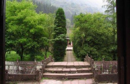 雅安白马泉庄休闲度假中心