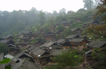 黔东南报京侗寨