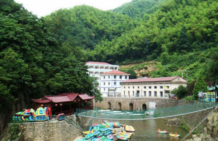 宁波四窗岩漂流