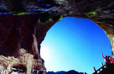 晋中五龙朝母殿