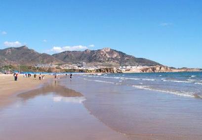 青岛石老人海水浴场