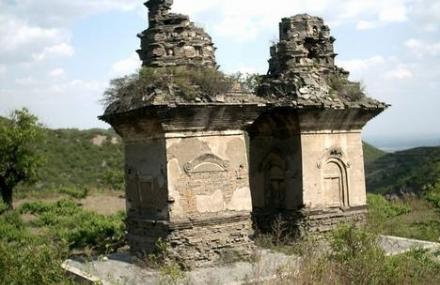 太原开化寺连理塔