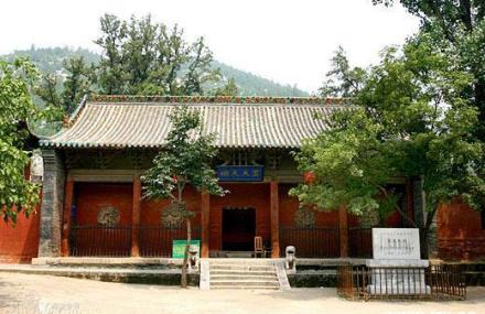 太原晋窦大夫祠