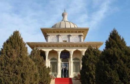 喀什阿曼尼莎汗纪念陵