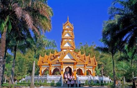 德宏芒市民族文化宫