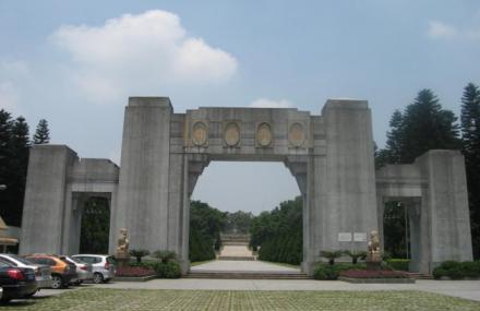 广州浩气长存牌坊