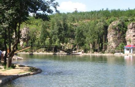 保定龙潭风景区