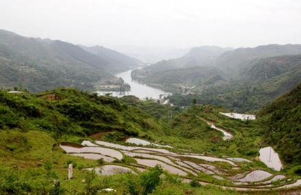 黔东南黑冲奇山