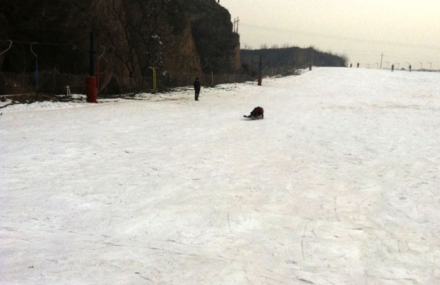 临汾东岭生态滑雪场