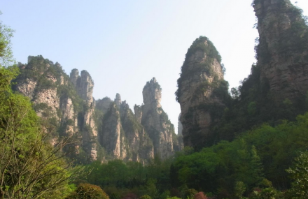 张家界水绕四门