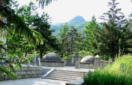 白山四保临江纪念碑