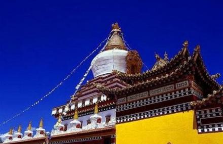 拉萨南方三怙怙殿