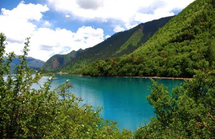 拉萨龙王潭公园