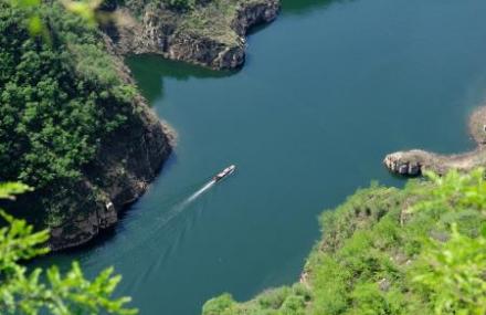 济源凤凰山龛群